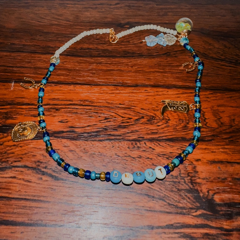 Debut - TS - Necklace
